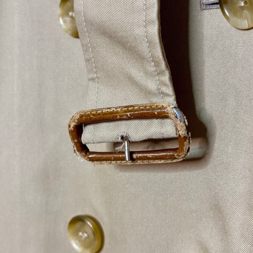 Burberry Belted Trench Coat with Plaid 100% Wool Lining & Collar in Honey - Picture 9 of 16